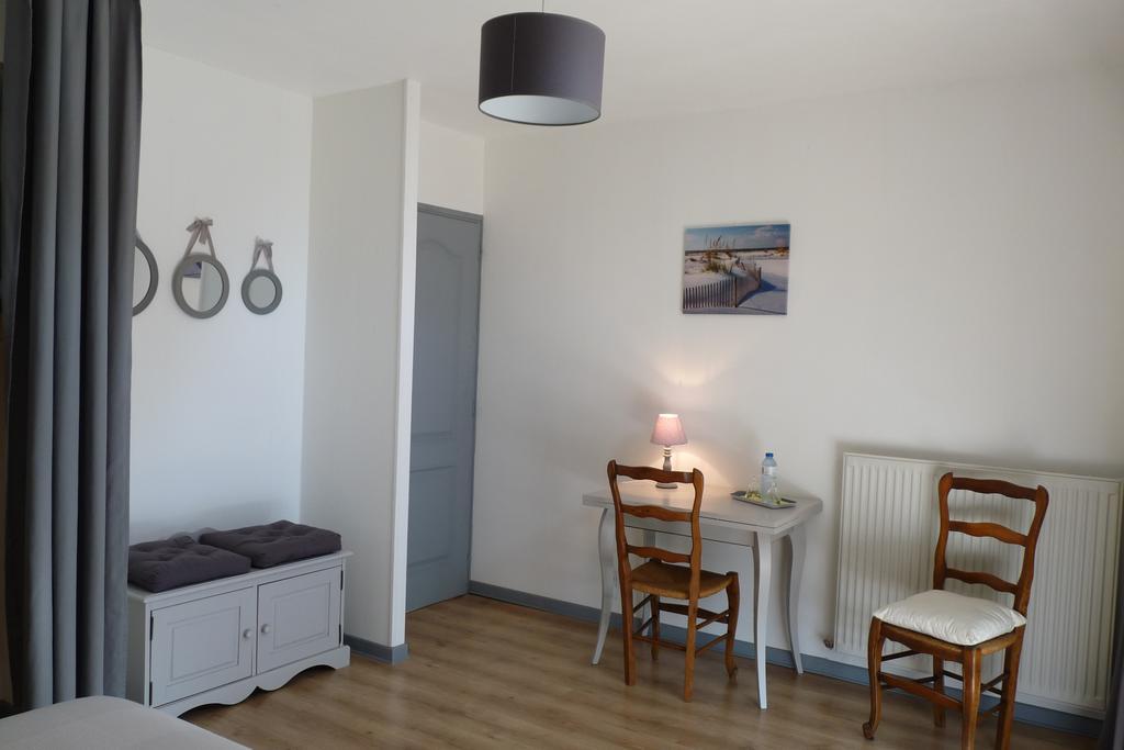 La Grange Aux Oiseaux Hotel Saint-Mesmin  ภายนอก รูปภาพ